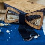 Fashion, accesorii si bijuterii - Barbati - Accesorii barbati - Cravate si papioane barbati - Papion din Lemn HH276, Handmade, in Cutie Premium Personalizata - Infinity.ro