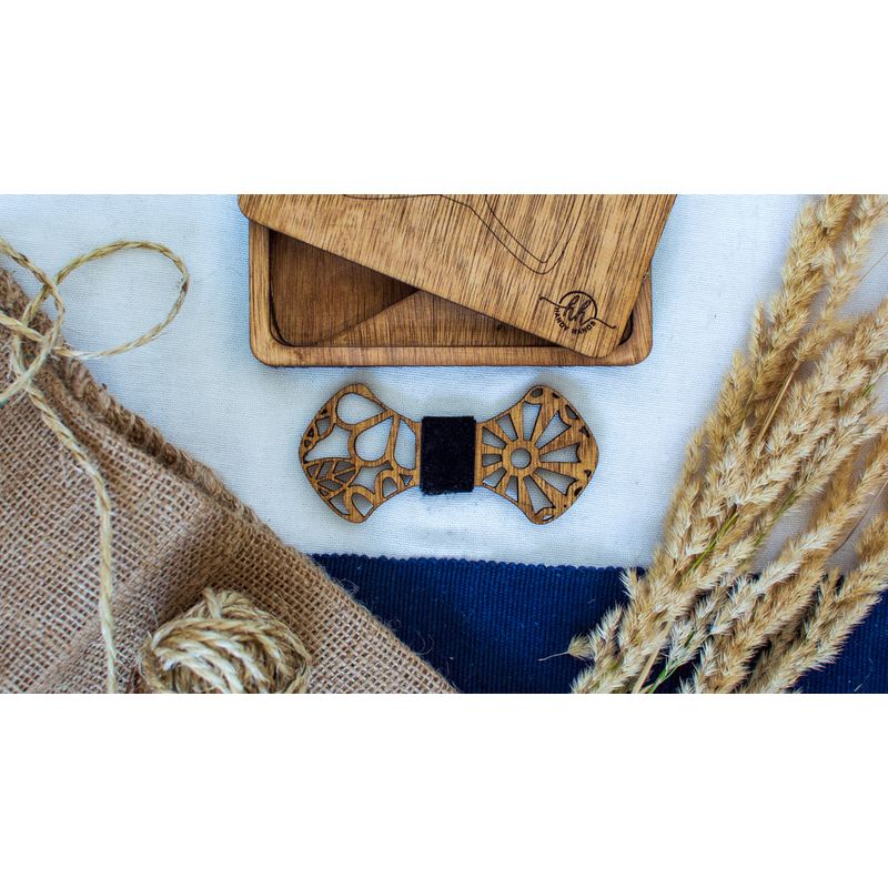 Fashion, accesorii si bijuterii - Barbati - Accesorii barbati - Cravate si papioane barbati - Papion din Lemn HH355, Handmade, in Cutie Premium Personalizata - Infinity.ro