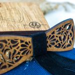 Fashion, accesorii si bijuterii - Barbati - Accesorii barbati - Cravate si papioane barbati - Papion din Lemn HH322, Handmade, in Cutie Premium Personalizata - Infinity.ro