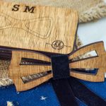 Fashion, accesorii si bijuterii - Barbati - Accesorii barbati - Cravate si papioane barbati - Papion din Lemn HH330, Handmade, in Cutie Premium Personalizata - Infinity.ro