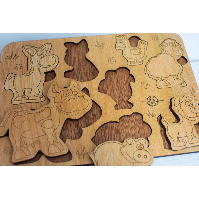 Jucarii, Copii si Bebe - Jucarii si jocuri - Jucarii & jocuri educative - Jocuri si jucarii educative - Puzzle din lemn Personalizabil HandyHands - Animale de ferma - 18 L x 13 H (cm) - Infinity.ro