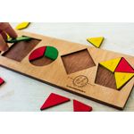 Jucarii, Copii si Bebe - Jucarii si jocuri - Jucarii & jocuri educative - Jocuri si jucarii educative - Puzzle din lemn Personalizabil HandyHands - Forme Geometrice catel si pisica - 30 L x 9 H (cm) - Infinity.ro