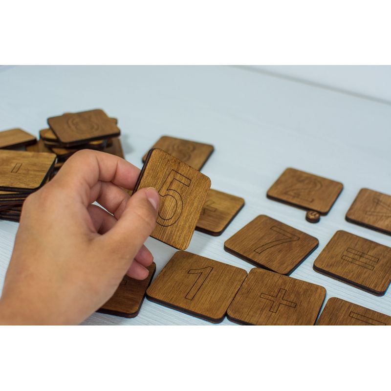 Jucarii, Copii si Bebe - Jucarii si jocuri - Jucarii & jocuri educative - Jocuri si jucarii educative - Joc Personalizabil, HandyHands, educativ Montessori Calcule Matematice - 3 L x 3 H (cm), Da - Infinity.ro