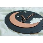 Casa si Gradina - Decoratiuni - Obiecte decorative - Decoratiuni camera copilului - Decor Personalizabil, HandyHands, cu Nume din lemn Luna 36 cm - Infinity.ro