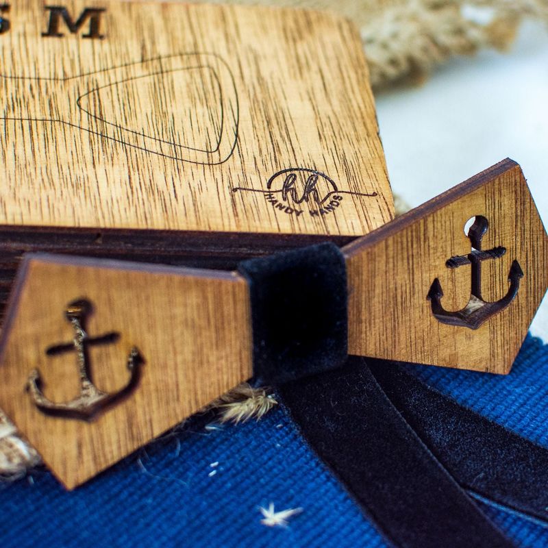 Fashion, accesorii si bijuterii - Barbati - Accesorii barbati - Cravate si papioane barbati - Papion din Lemn HH366, Handmade, in Cutie Premium Personalizata - Infinity.ro