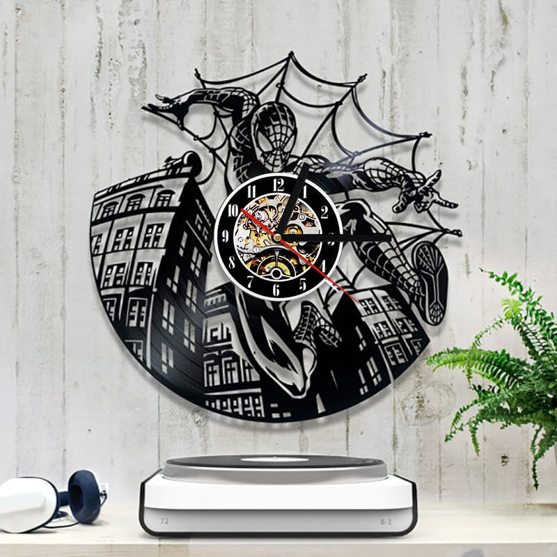 Casa si Gradina - Decoratiuni - Ceasuri - Ceas Personalizabil de lemn decorativ Spiderman - 29 L x 29 H (cm) - Infinity.ro