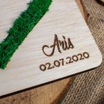 Casa si Gradina - Decoratiuni - Decoratiuni perete - Rama Inima Personalizata cu Detaliile Nasterii HH1551 din lemn Personalizat cu Licheni 17x15 cm - Infinity.ro