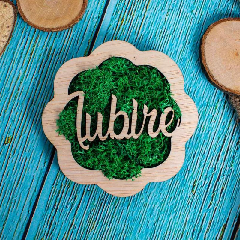 Casa si Gradina - Decoratiuni - Decoratiuni perete - Decor Floare cu Iubire HH1546 din lemn Personalizat cu Licheni - 30x30 cm - Infinity.ro
