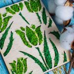 Casa si Gradina - Decoratiuni - Decoratiuni perete - Decor Lalele HH1534 din lemn Personalizat cu Licheni - 30x38 cm - Infinity.ro