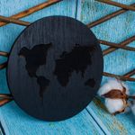 Casa si Gradina - Decoratiuni - Decoratiuni perete - Decor Inconjurul Lumii Blank HH1505 din lemn pentru Licheni - 35x35 cm - Infinity.ro