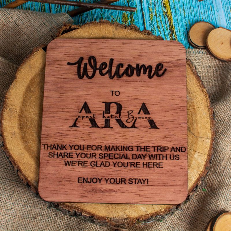 Market - Cadouri - Rame si albume foto - Decor Rama Foto HH1571 Primire Intrare Welcome din lemn Personalizata - 46x35 cm - Infinity.ro