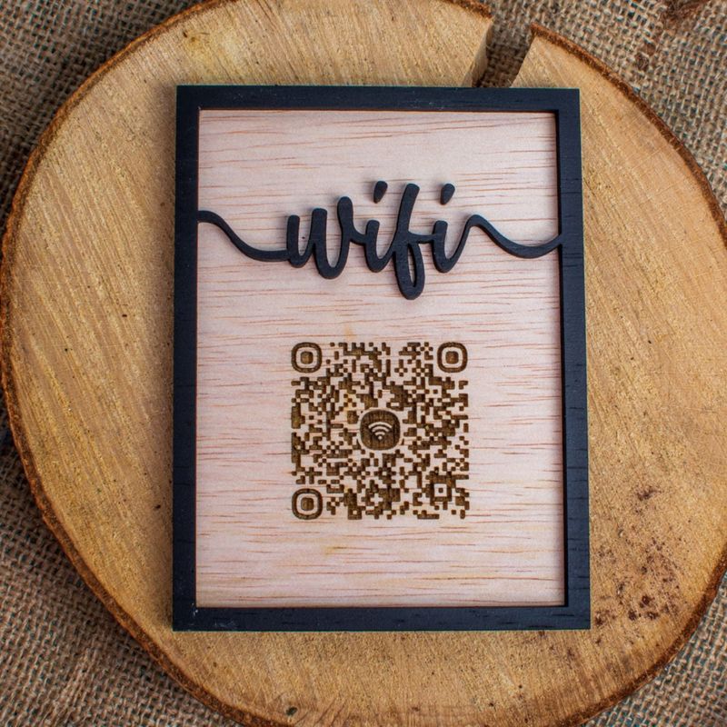 Casa si Gradina - Decoratiuni - Decoratiuni perete - Semn de Conexiune Wifi din lemn HH1561 Personalizat 10x13 cm - Infinity.ro
