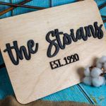 Market - Cadouri - Rame si albume foto - Rama Personalizata HH1577 Nume de familie din lemn 30x21 cm - Infinity.ro