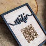 Casa si Gradina - Decoratiuni - Decoratiuni perete - Semn de Conexiune Wifi din lemn HH1561 Personalizat 10x13 cm - Infinity.ro