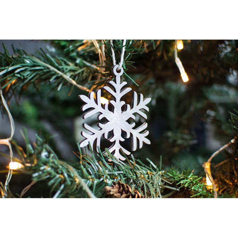 Casa si Gradina - Decoratiuni - Decoratiuni de sezon - Set 4 globuri de Craciun HH859 din Lemn Model Fulg de nea - Infinity.ro