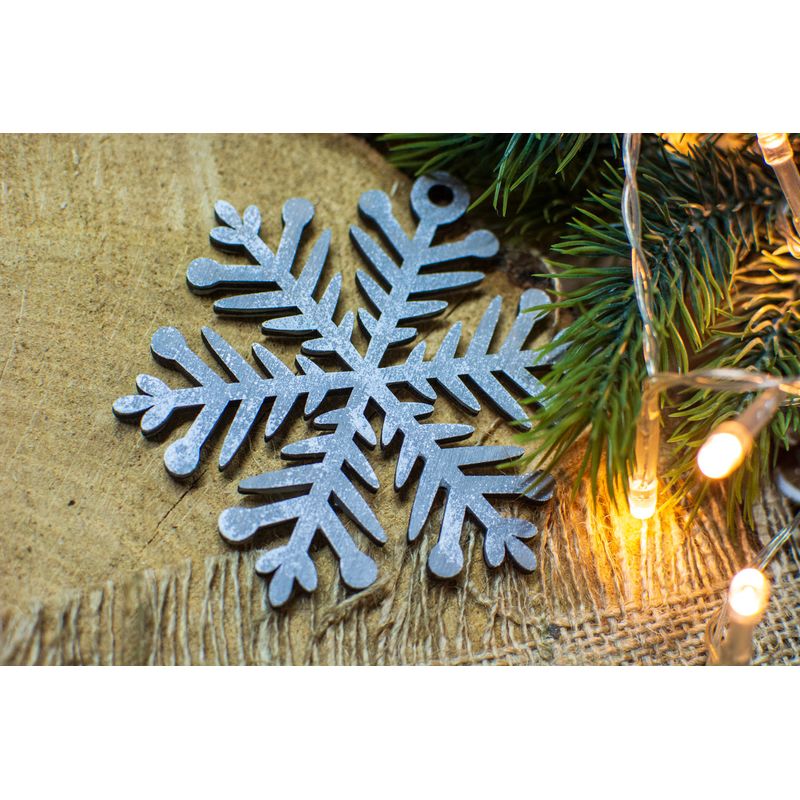 Casa si Gradina - Decoratiuni - Decoratiuni de sezon - Set 4 globuri de Craciun HH859 din Lemn Model Fulg de nea - Infinity.ro