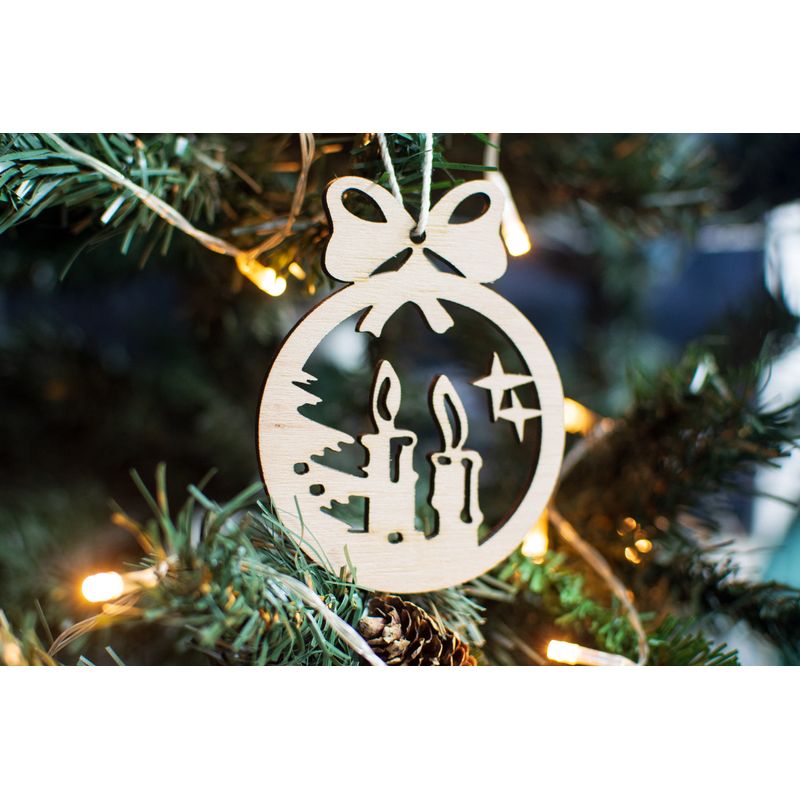 Casa si Gradina - Decoratiuni - Decoratiuni de sezon - Set 3 globuri de Craciun HH878 din Lemn Model Traditional de Craciun - Infinity.ro