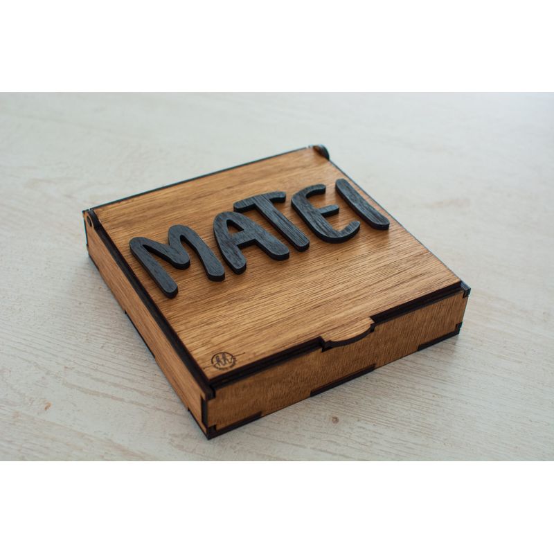 Fashion, accesorii si bijuterii - Femei - Bijuterii femei - Cutii bijuterii - Cutie Personalizabila, HandyHands, Personalizata din lemn - 26 L x 26 H (cm), Alb - Infinity.ro