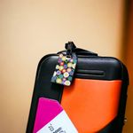 Sport si Outdoor - Articole de voiaj - Accesorii articole de voiaj - Eticheta pentru identificare bagaje Crisalida, 6,5 x 10 cm, Flori multicolor - Infinity.ro