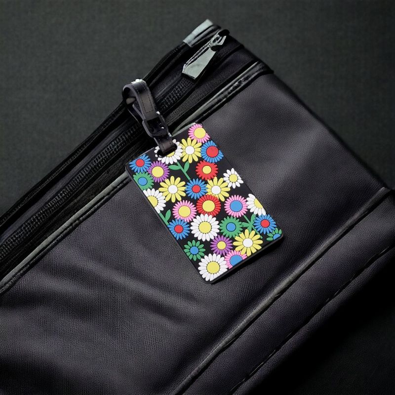 Sport si Outdoor - Articole de voiaj - Accesorii articole de voiaj - Eticheta pentru identificare bagaje Crisalida, 6,5 x 10 cm, Flori multicolor - Infinity.ro