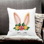Casa si Gradina - Textile si covoare - Perne si pilote - Perne decorative - Perna Decorativa Patrata Iepuras Floral, 40x40 cm, Alb mat, Husa Detasabila, Burduf - Infinity.ro