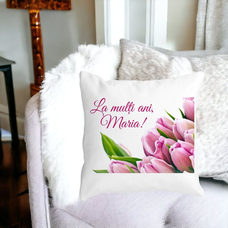 Casa si Gradina - Textile si covoare - Perne si pilote - Perne decorative - Perna Decorativa La multi ani Maria, 40x40 cm, Alb mat, Husa Detasabila, Burduf - Infinity.ro