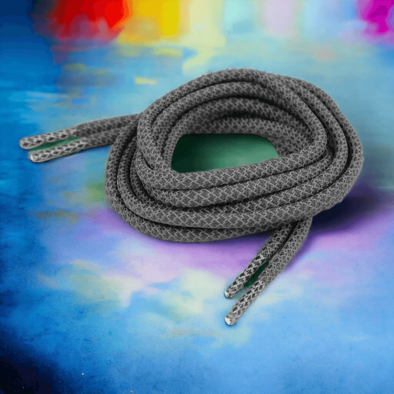 Fashion, accesorii si bijuterii - Femei - Incaltaminte femei - Accesorii incaltaminte - Sireturi rotunde reflectorizante Crisalida, lungime 130 cm, Gri hematit - Infinity.ro