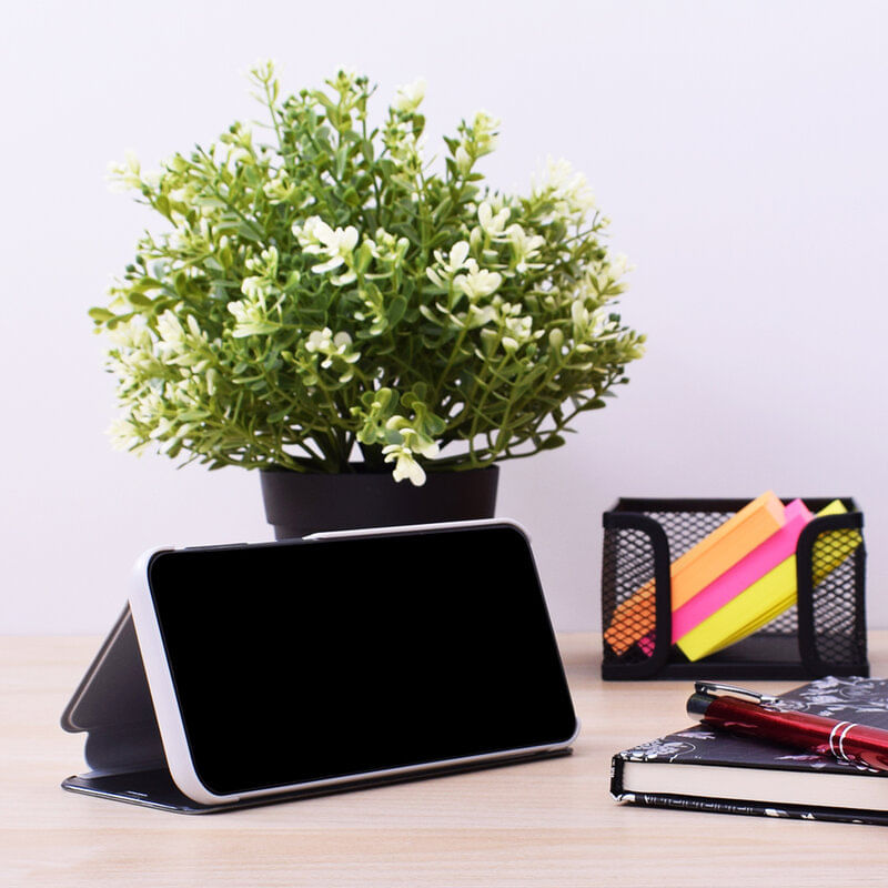 Laptop, Telefoane si Tablete - Telefoane mobile si accesorii - Accesorii Telefoane - Huse telefoane - Husa flip cover Clear View in culoarea argintie pentru Xiaomi Redmi Note 10 si Redmi Note 10 - Infinity.ro