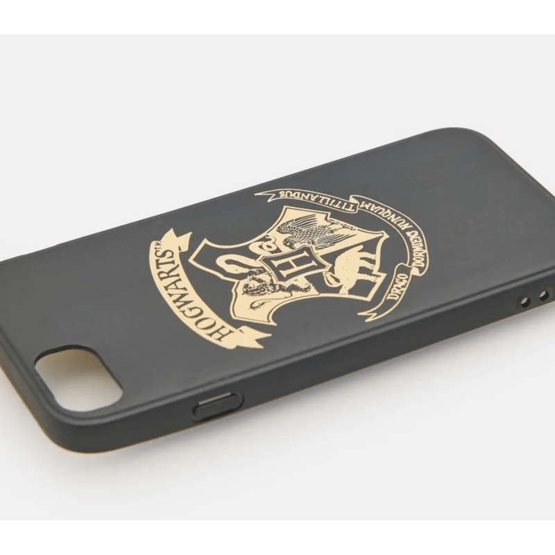 Laptop, Telefoane si Tablete - Telefoane mobile si accesorii - Accesorii Telefoane - Huse telefoane - Husa de protectie model Hogwarts pentru iPhone 6, 6s, 7, 8, SE 2020, Negru - Infinity.ro