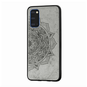 Husa de protectie pentru Samsung Galaxy S20 cu design Mandala, culoare Gri, asigura protectie spate si bumpe