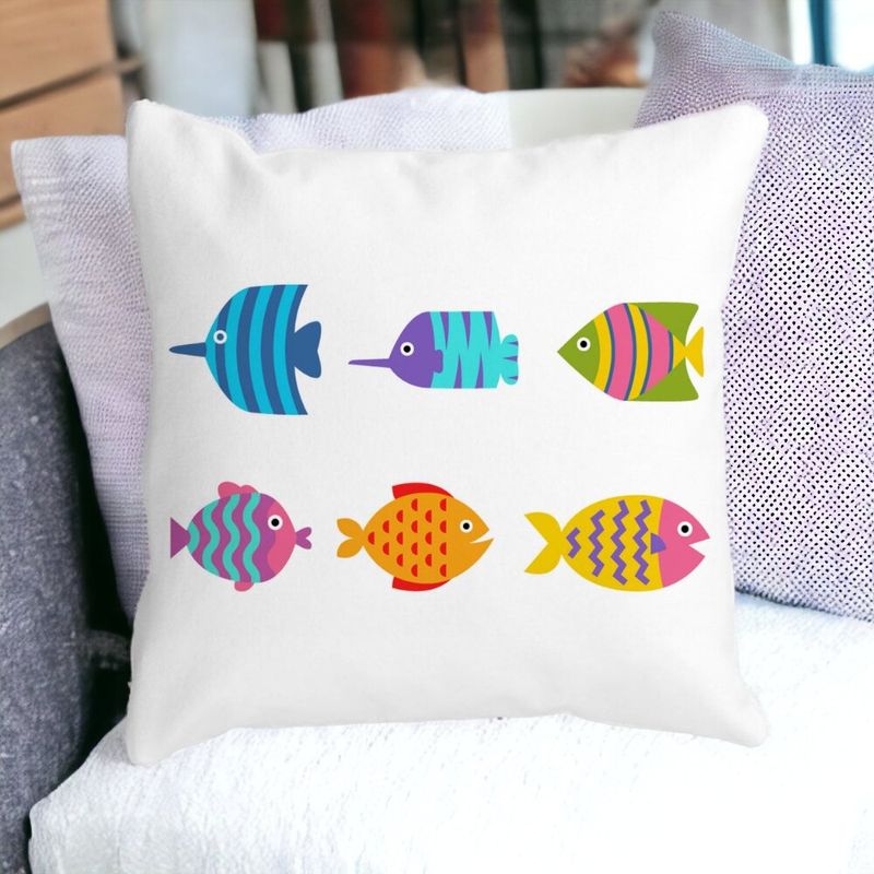 Casa si Gradina - Textile si covoare - Perne si pilote - Perne decorative - Perna Decorativa Patrata cu Pesti Multicolor, 40x40 cm, Alb mat, Husa Detasabila, Burduf - Infinity.ro