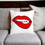 Casa si Gradina - Textile si covoare - Perne si pilote - Perne decorative - Perna Decorativa Buze Femeie si Dinte de Vampir, 40x40 cm, Alb mat, Husa Detasabila, Burduf - Infinity.ro