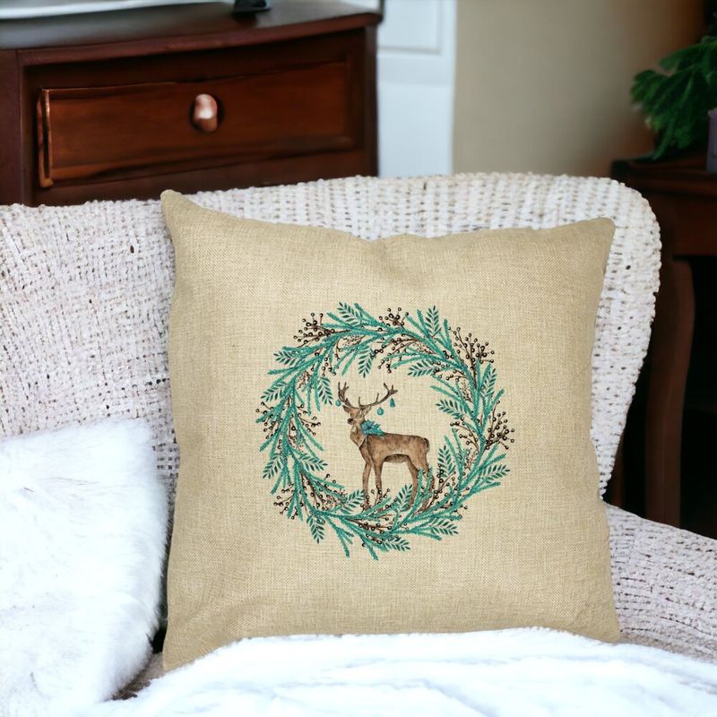 Casa si Gradina - Textile si covoare - Perne si pilote - Perne decorative - Perna Decorativa Coronita de Craciun si REN, 40x40 cm, Husa Detasabila, Burduf - Infinity.ro