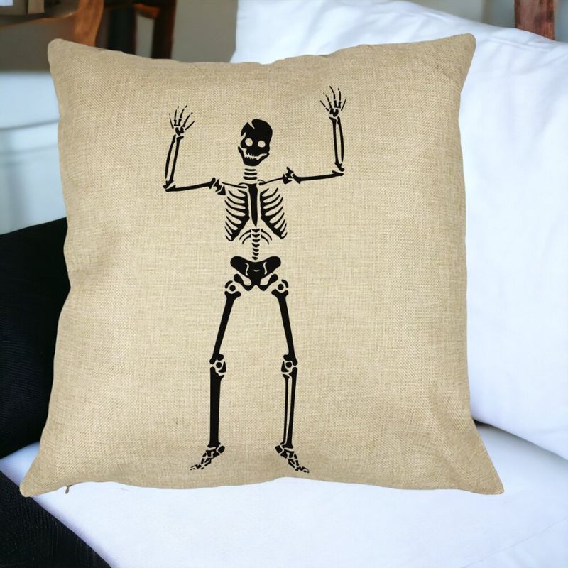 Casa si Gradina - Textile si covoare - Perne si pilote - Perne decorative - Perna Decorativa cu motiv Sechelet de Halloween 1, 40x40 cm, Husa Detasabila, Burduf - Infinity.ro