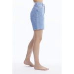 Fashion, accesorii si bijuterii - Femei - Imbracaminte femei - Pantaloni femei - Blugi scurti Calvin Klein Jeans cu talie inalta si terminatie nefinisata Albastru deschis 32 US - Infinity.ro