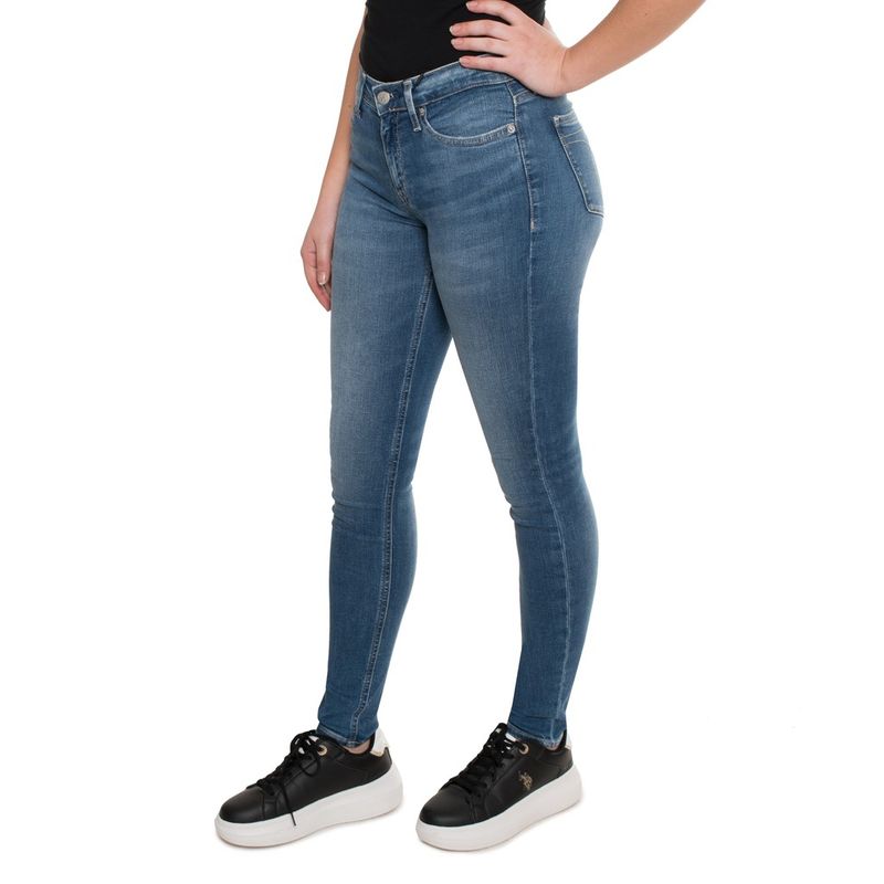 Fashion, accesorii si bijuterii - Femei - Imbracaminte femei - Pantaloni femei - Blugi Calvin Klein Jeans J20J215799 Skinny W29-L30 US Albastru - Infinity.ro