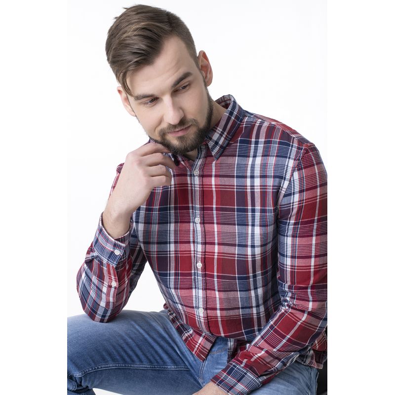 Fashion, accesorii si bijuterii - Barbati - Imbracaminte - Camasi barbati - Camasa Guess din bumbac cu guler button-down regular fit M INTL Rosu - Infinity.ro