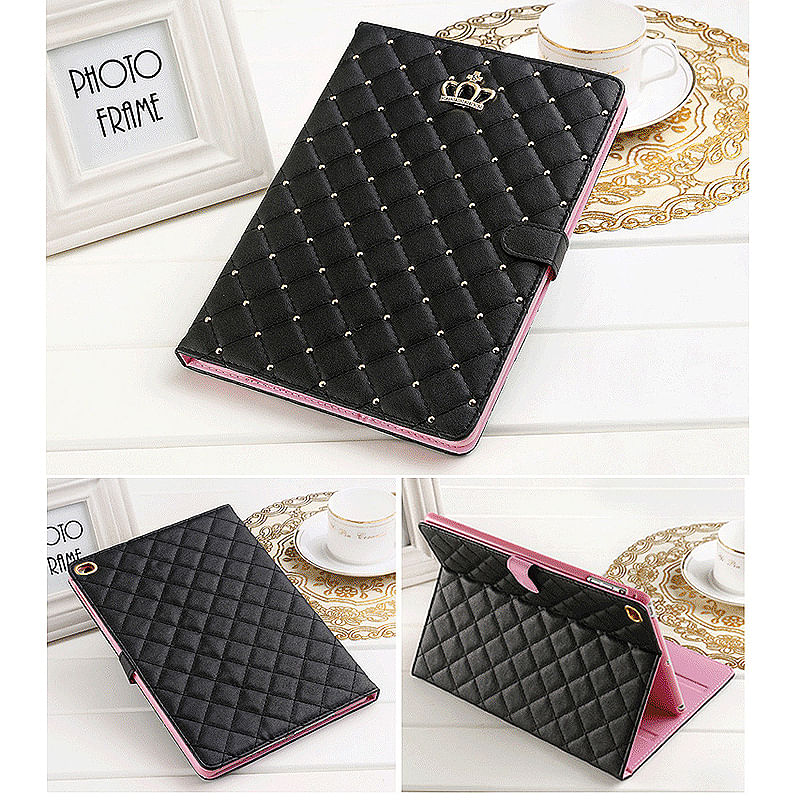 Laptop, Telefoane si Tablete - Tablete si accesorii tablete - Accesorii Tablete - Huse tablete - Husa Felman's tip carte de lux pentru tableta iPad 2017 de 9.7 inch, in piele ecologica cu detaliu sclipitor Luxury Crown Bling, in culoarea negru - Infinity.ro