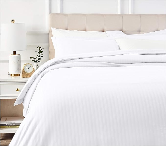 Husa pentru pilota Kotonia Home Hotel Damasc cu dungi de 1 cm, 100% bumbac, Alb, 150x200