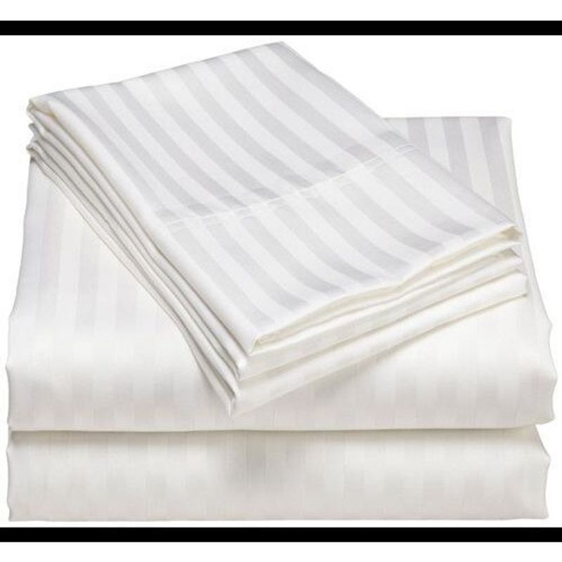 Casa si Gradina - Textile si covoare - Lenjerii de pat - Cearceafuri de pat - Cearsaf de pat Kotonia Home Hotel Damasc Saten cu dungi 1 cm, 100% bumbac, Alb, 220x240 cm - Infinity.ro