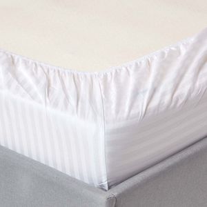 Husa cu elastic pentru pat Kotonia Home Damasc dungi cu latime de 1 cm, 100% bumbac, Alb, 160x200+20 cm