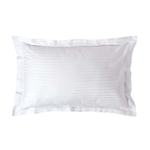 Casa si Gradina - Textile si covoare - Lenjerii de pat - Fete de perna - Set 2 Fete de perna Kotonia Home Hotel Damasc cu dungi late 2.5 cm cu rame decorative Oxford, 100% bumbac, 70x70 cm, Alb - Infinity.ro