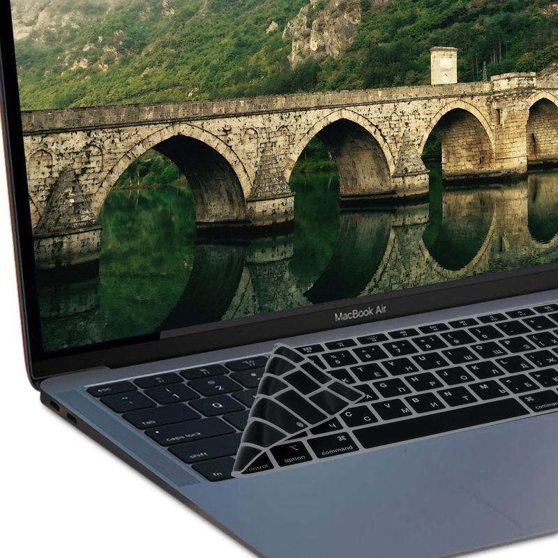 Laptop, Telefoane si Tablete/Laptopuri si accesorii/Piese laptop/Folii protectie si autocolante laptop - Husa pentru tastatura Apple MacBook Air 13.3" (2018-2020), Kwmobile, Negru, Silicon, 53983.01 - Infinity.ro
