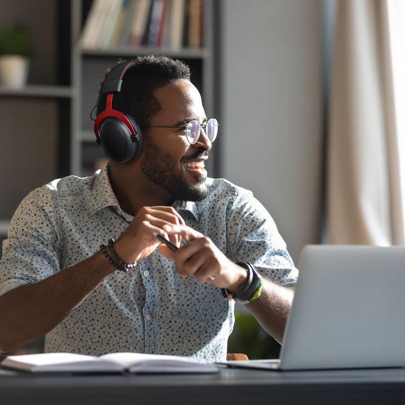 Laptop, Telefoane si Tablete - Wearables si gadgeturi - Wearables - Accesorii wearables - Set 2 Earpads kwmobile pentru Logitech G933/G633, Piele ecologica, Negru, 60362.01 - Infinity.ro