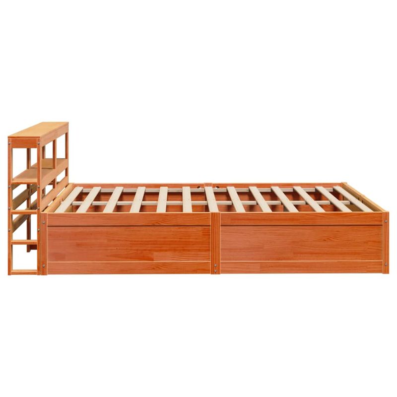 Casa si Gradina - Mobilier - Paturi si accesorii - Paturi - Cadru de pat cu tablie, maro ceruit, 135x190 cm, lemn masiv pin - Infinity.ro