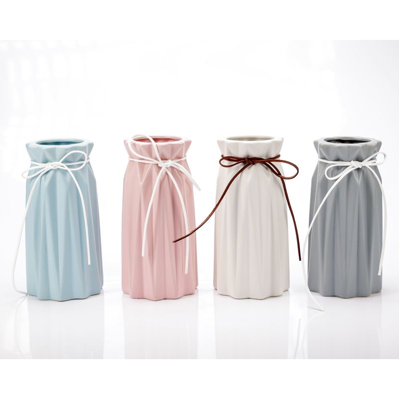 Casa si Gradina - Decoratiuni - Obiecte decorative - Vaze si boluri decorative - Vaza decorativa mica albastra - Infinity.ro