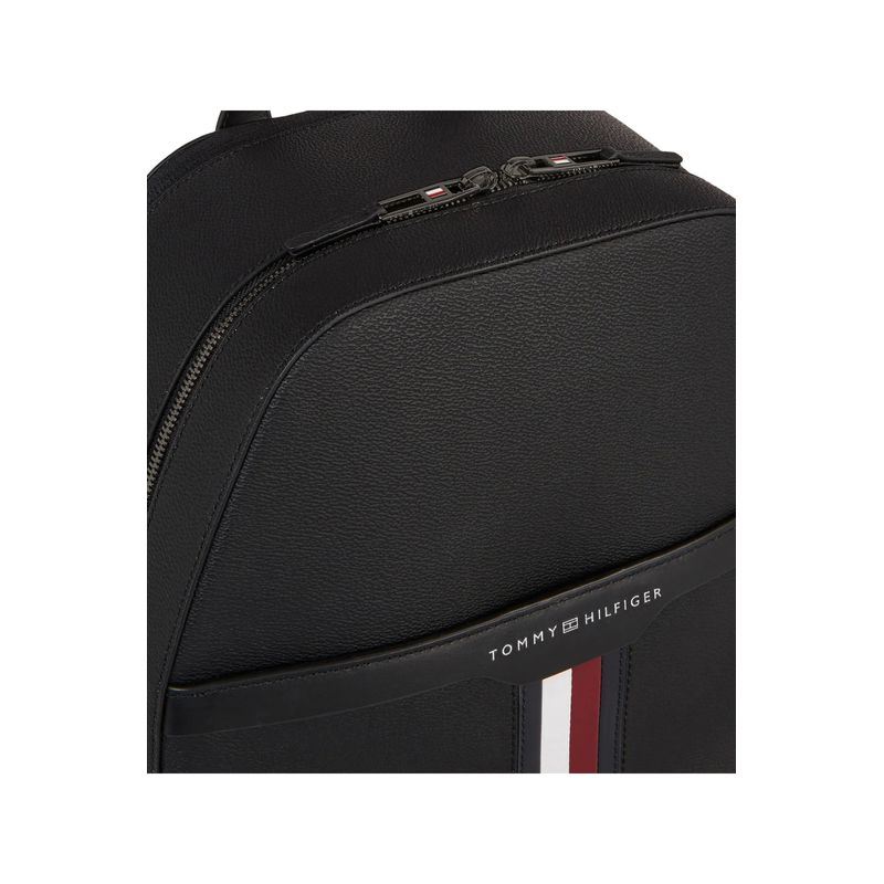 Fashion, accesorii si bijuterii - Barbati - Accesorii barbati - Genti si rucsacuri barbati - Rucsac Tommy Hilfiger Coated Canvas AM0AM11533 Negru 40.5 x 31.5 x 15.5 cm - Infinity.ro