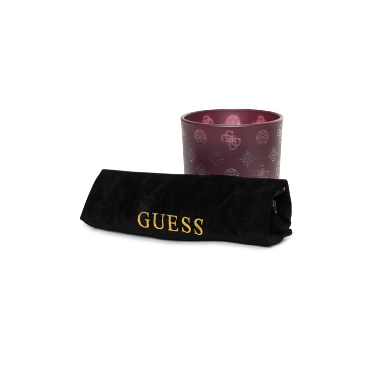 Casa si Gradina - Decoratiuni - Aromaterapie si lumanari - Lumanari si candele - Lumanare parfumata Guess XCPEON 860 g Cherry 8 x 10 cm - Infinity.ro