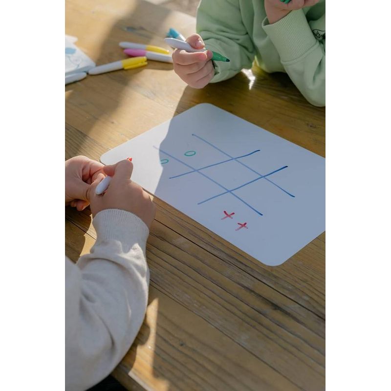 Jucarii, Copii si Bebe - Jucarii si jocuri - Jucarii & jocuri educative - Seturi pictura si desen - MINI Plansa de colorat din silicon - ROBOT - Infinity.ro