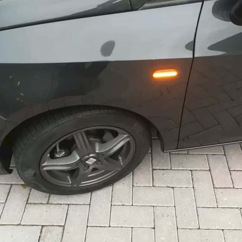 Auto si Moto - Piese auto si accesorii - Caroserie - Faruri, stopuri si proiectoare - Lampi semnalizari dinamice Seat Leon, Ibiza, Toledo, Cordoba - Infinity.ro